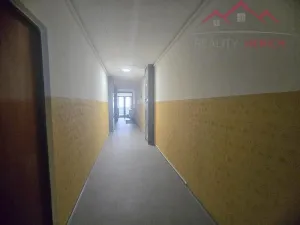 Prodej bytu 2+1, Chomutov, Holešická, 62 m2