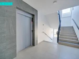 Pronájem bytu 2+kk, Olomouc - Slavonín, Topolová, 51 m2