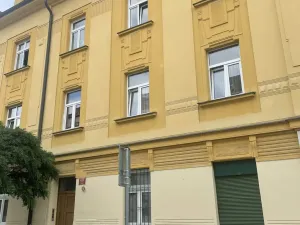 Pronájem bytu 3+1, Praha - Břevnov, Na Petynce, 65 m2