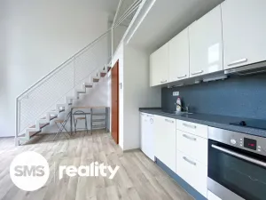 Prodej bytu 2+kk, Opava - Město, Popská, 48 m2
