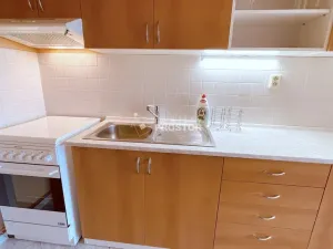 Pronájem bytu 2+kk, Praha - Prosek, Vysočanská, 45 m2