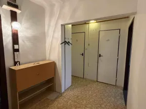 Pronájem bytu 1+kk, Chlumec, Vyklická, 33 m2