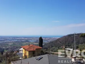Pronájem vily, Corsanico, Itálie, Via di Casesi, 200 m2
