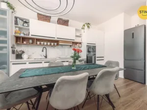 Prodej bytu 3+kk, Pardubice, Sladkovského, 77 m2