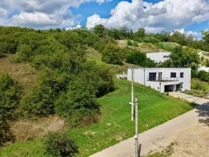 Prodej pozemku pro bydlení, Velatice, 2057 m2