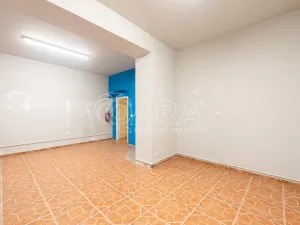 Pronájem obchodního prostoru, Praha - Karlín, Sokolovská, 85 m2
