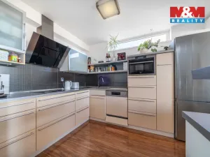 Prodej bytu 4+kk, Králův Dvůr, 89 m2