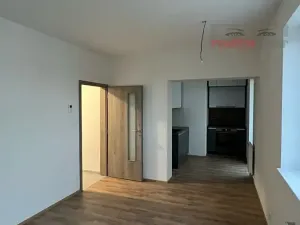 Pronájem bytu 1+kk, Brno, Křepelčí, 38 m2