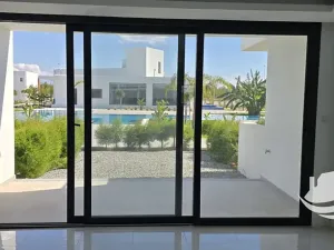 Prodej bytu 2+1, Trikomo, Kypr, 96 m2