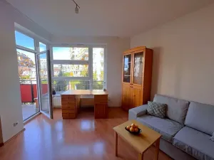 Pronájem bytu 2+kk, Praha - Vysočany, Poděbradská, 51 m2