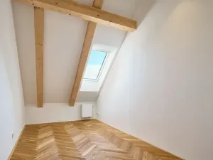 Pronájem bytu 3+kk, Praha - Vršovice, 28. pluku, 67 m2