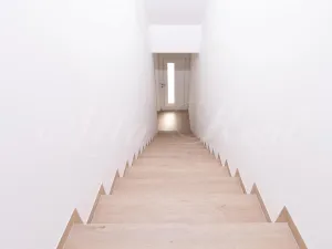 Prodej bytu 4+kk, Ostopovice, B. Němcové, 170 m2