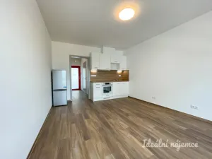 Pronájem bytu 1+kk, Kuřim, Pazourková, 31 m2