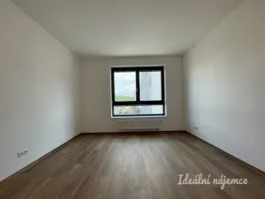 Pronájem bytu 1+kk, Kuřim, Pazourková, 31 m2