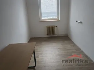 Prodej bytu 4+1, Opava - Předměstí, Dostojevského, 92 m2