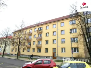 Pronájem bytu 1+kk, Pardubice, Benešovo náměstí, 24 m2