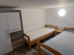 Pronájem bytu 1+kk, Brno - Královo Pole, Skácelova, 34 m2