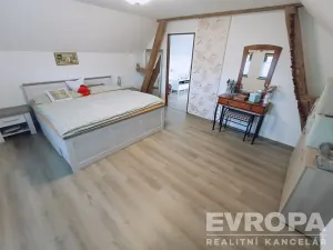 Prodej rodinného domu, Bezvěrov - Chudeč, 180 m2