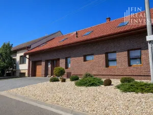 Prodej rodinného domu, Hovorany, 328 m2