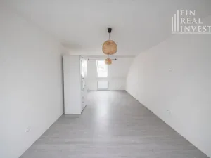 Prodej rodinného domu, Hovorany, 328 m2