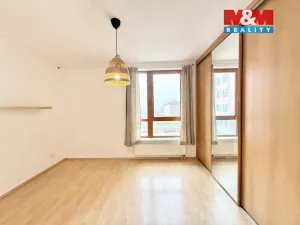 Pronájem bytu 2+kk, Praha, Pod Haltýřem, 45 m2