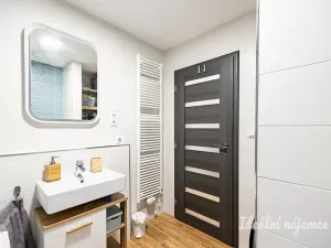 Pronájem bytu 2+kk, Praha - Košíře, Jinonická, 60 m2