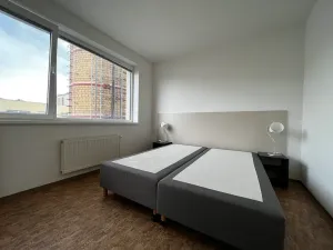 Pronájem bytu 2+kk, Praha - Smíchov, Křížová, 35 m2