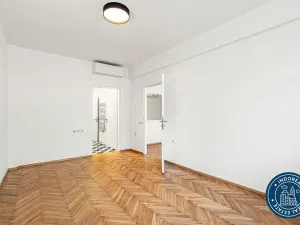 Prodej bytu 3+1, Praha, Soukenická, 99 m2