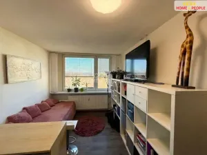 Prodej bytu 3+1, Jince, Zborovská, 70 m2