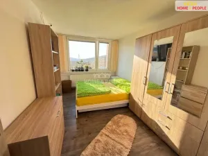 Prodej bytu 3+1, Jince, Zborovská, 70 m2