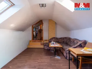 Prodej rodinného domu, Hajany, 285 m2