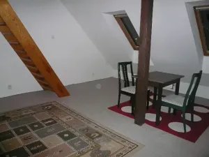 Pronájem bytu 2+kk, Praha - Záběhlice, náměstí Mezi zahrádkami, 45 m2