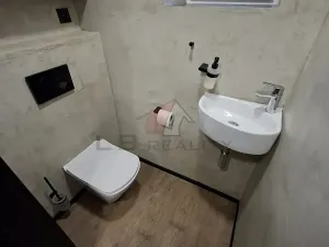 Pronájem bytu 3+1, Kolín, Kpt. Jaroše, 95 m2