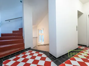 Pronájem bytu 1+1, Praha - Smíchov, Pod Barvířkou, 32 m2