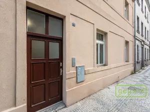 Pronájem bytu 1+1, Praha - Smíchov, Pod Barvířkou, 32 m2