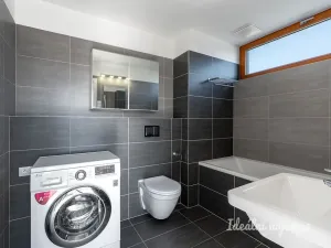 Pronájem bytu 2+kk, Praha - Hloubětín, Modrého, 58 m2