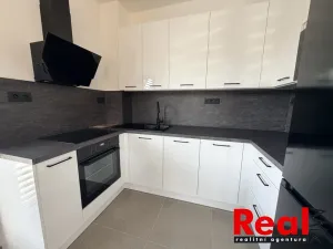 Pronájem bytu 3+kk, Pohořelice, U Kasáren, 69 m2