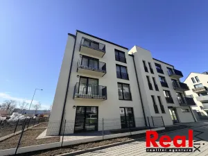 Pronájem bytu 3+kk, Pohořelice, U Kasáren, 69 m2