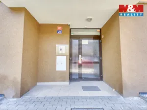 Prodej bytu 2+1, Karlovy Vary - Doubí, Modenská, 60 m2