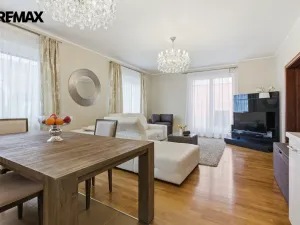 Prodej bytu 3+kk, Karlovy Vary, Jateční, 100 m2