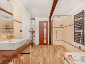 Prodej ubytování, Roprachtice, 460 m2
