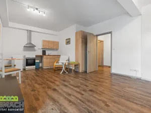 Pronájem bytu 1+kk, Uherské Hradiště, Jindřicha Pruchy, 35 m2