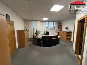 Pronájem obchodního prostoru, Ostrava, Halasova, 785 m2