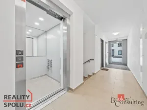 Prodej bytu 4+kk, Trutnov, Chodská, 102 m2