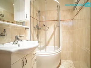 Prodej bytu 1+1, Mariánské Lázně, Hlavní třída, 35 m2