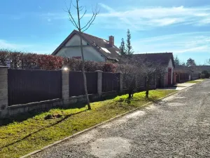Prodej pozemku pro bydlení, Květnice, Mařinková, 703 m2