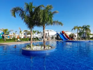 Prodej bytu 1+1, Trikomo, Kypr, 60 m2