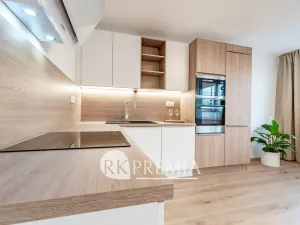 Pronájem bytu 3+kk, Teplice, Rooseveltovo náměstí, 67 m2