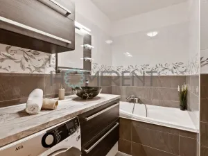 Pronájem bytu 3+1, Liberec - Liberec VI-Rochlice, Nádvorní, 83 m2