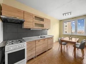 Prodej bytu 3+1, Litoměřice - Pokratice, Na Výsluní, 75 m2